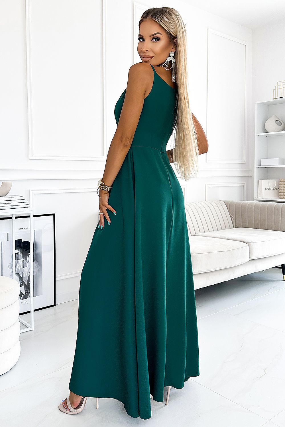  Long dress model 186318 Numoco 